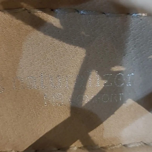 Naturalizer women's size 7.5 white sandals - Picture 3 of 5